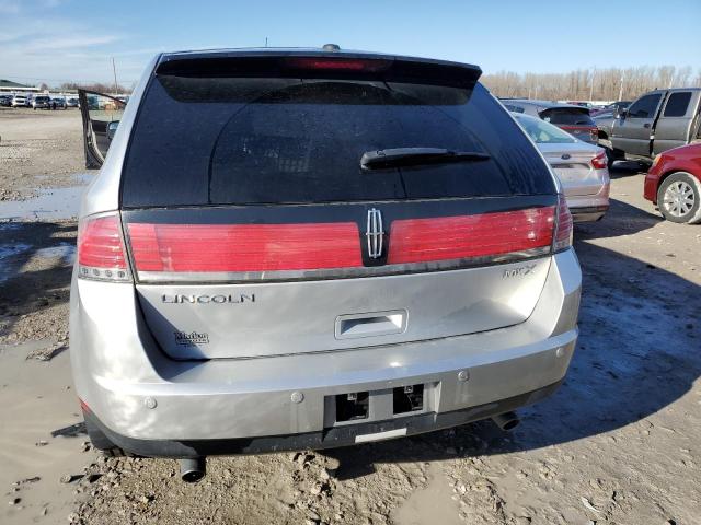 2LMDJ6JC7ABJ27905 - 2010 LINCOLN MKX SILVER photo 6