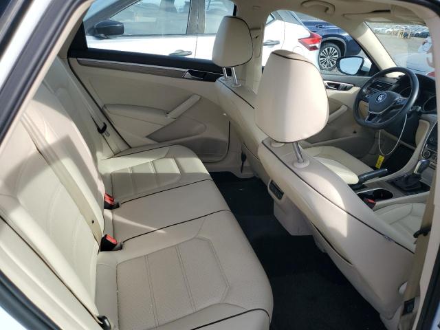 1VWBA7A37JC013672 - 2018 VOLKSWAGEN PASSAT SE WHITE photo 10