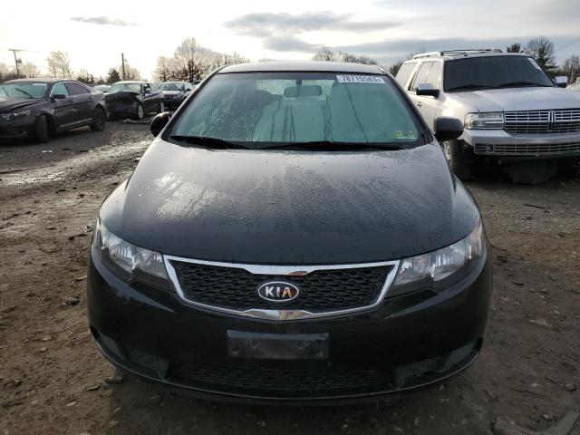 KNAFU4A21D5703747 - 2013 KIA FORTE EX BLACK photo 5