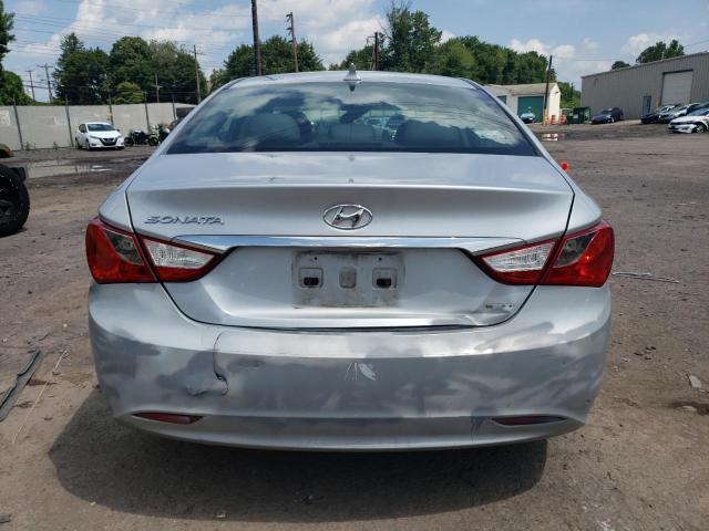 5NPEC4AC2BH304272 - 2011 HYUNDAI SONATA SE SILVER photo 6