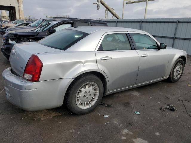 2C3LA43R67H795741 - 2007 CHRYSLER 300 SILVER photo 3