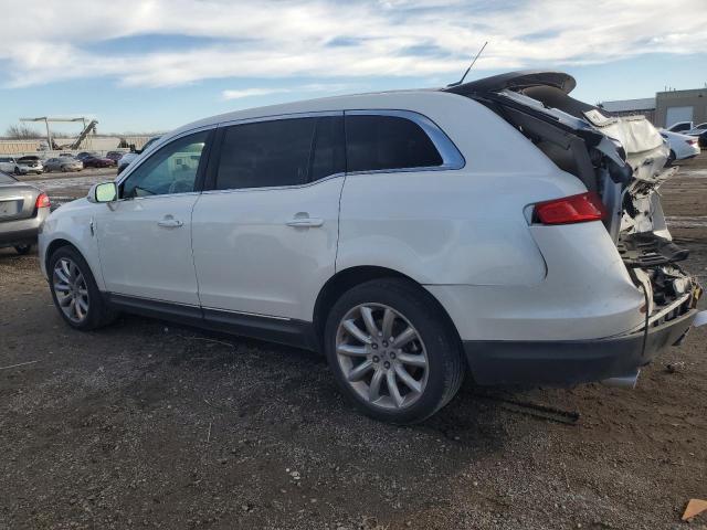 2LMHJ5AR5ABJ11539 - 2010 LINCOLN MKT WHITE photo 2