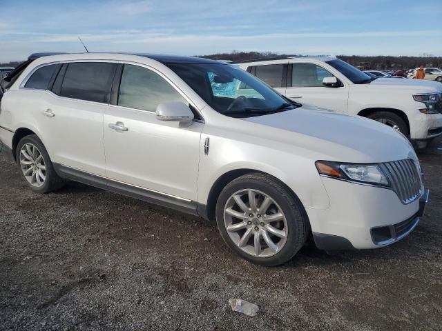 2LMHJ5AR5ABJ11539 - 2010 LINCOLN MKT WHITE photo 4