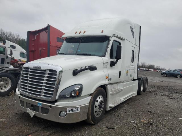 3AKJGLDR8HSHW2092 - 2017 FREIGHTLINER CASCADIA 1 WHITE photo 2