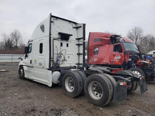 3AKJGLDR8HSHW2092 - 2017 FREIGHTLINER CASCADIA 1 WHITE photo 3