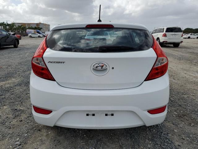 KMHCT5AE8GU236941 - 2016 HYUNDAI ACCENT SE WHITE photo 6