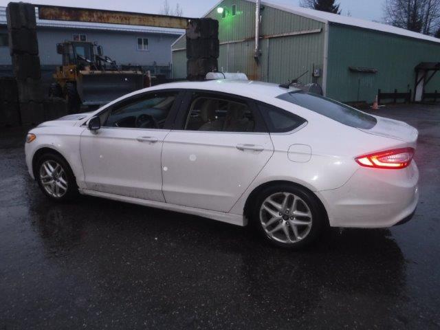 3FA6P0H77DR143241 - 2013 FORD FUSION SE WHITE photo 3