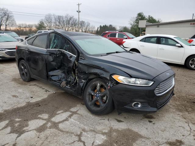 3FA6P0H90FR268571 - 2015 FORD FUSION SE BLACK photo 4