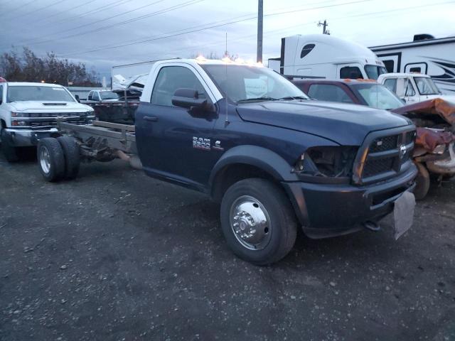 3C7WRNCL9JG157576 - 2018 RAM 5500 BLUE photo 4