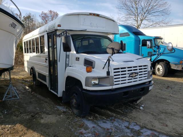 1GBE4V1G38F402935 - 2008 CHEVROLET C4500 C4V042 WHITE photo 1