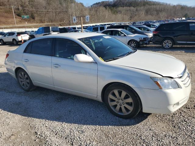 4T1BK36B17U238001 - 2007 TOYOTA AVALON XL WHITE photo 4