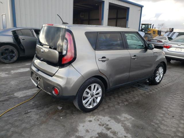 KNDJP3A56J7518845 - 2018 KIA SOUL + GRAY photo 3