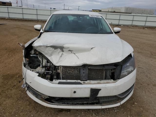 1VWAS7A36EC121232 - 2014 VOLKSWAGEN PASSAT S WHITE photo 5