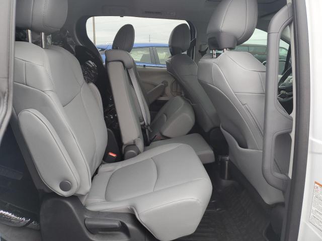 5TDYRKEC6PS159121 - 2023 TOYOTA SIENNA XLE WHITE photo 10