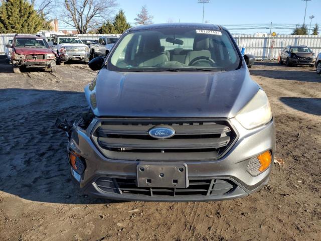 1FMCU0F74HUD91319 - 2017 FORD ESCAPE S GRAY photo 5