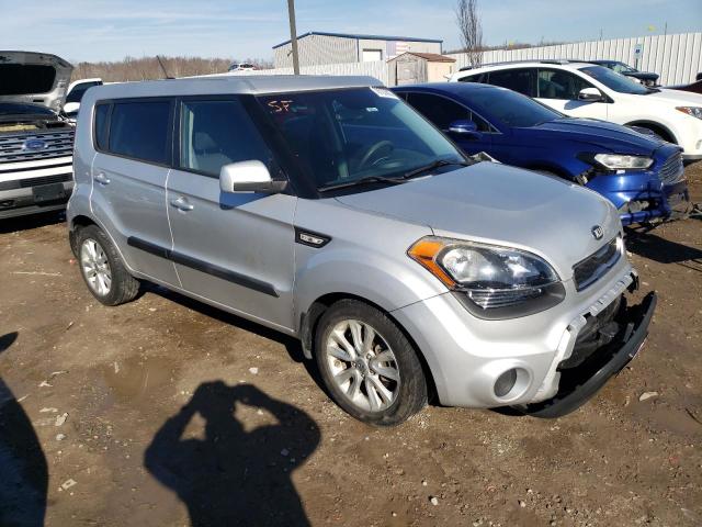 KNDJT2A59D7761933 - 2013 KIA SOUL SILVER photo 4