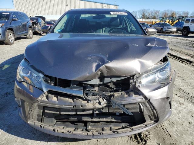 4T1BF1FK4FU497217 - 2015 TOYOTA CAMRY LE GRAY photo 5