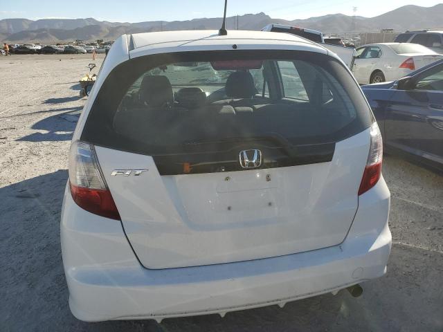 JHMGE8H38DC077375 - 2013 HONDA FIT WHITE photo 6