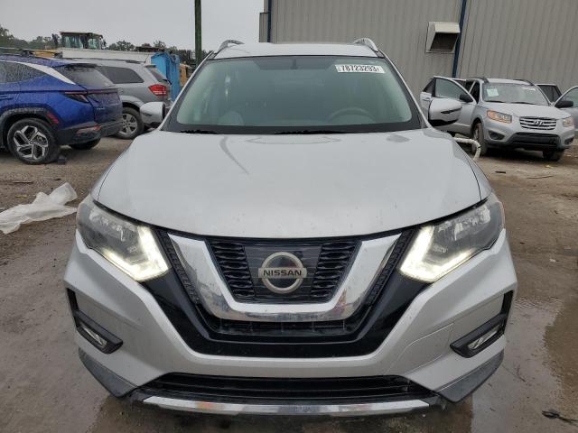 KNMAT2MTXHP615377 - 2017 NISSAN ROGUE S SILVER photo 5