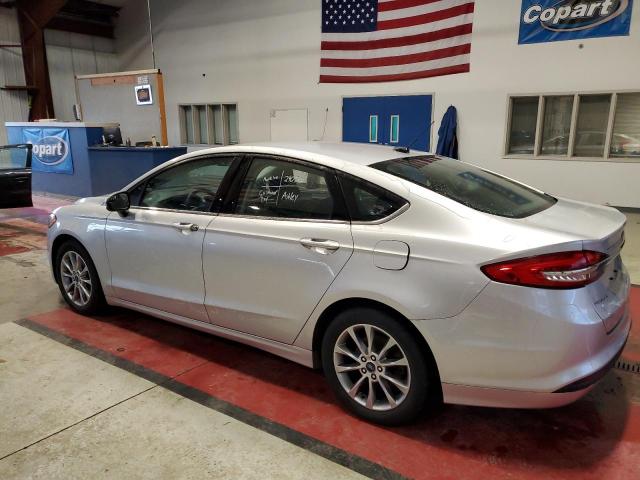 3FA6P0H7XHR364922 - 2017 FORD FUSION SE SILVER photo 2