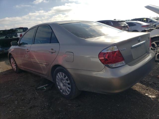 4T1BF30K15U106821 - 2005 TOYOTA CAMRY LE BEIGE photo 2