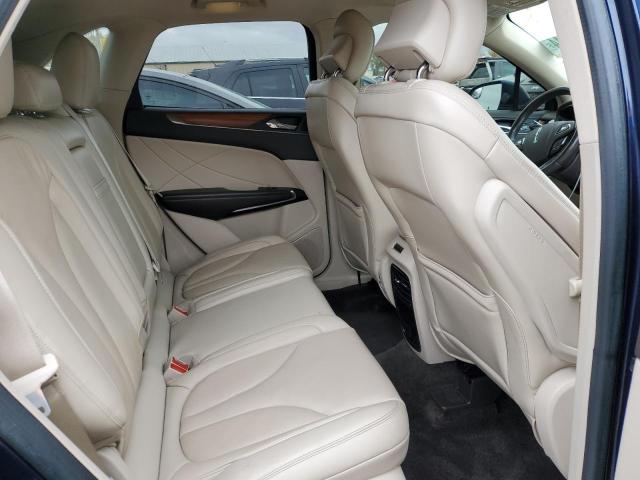 5LMCJ2C95HUL17057 - 2017 LINCOLN MKC SELECT 蓝色 照片 11