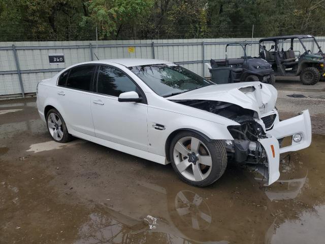 6G2EC57Y38L124948 - 2008 PONTIAC G8 GT WHITE photo 4