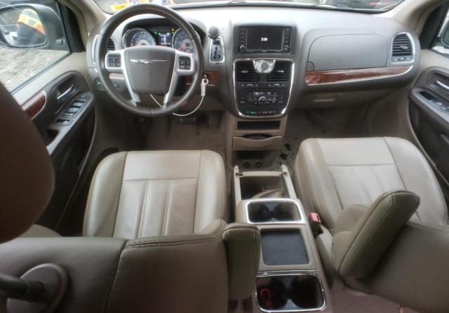 2A4RR8DG1BR706058 - 2011 CHRYSLER TOWN & COU TOURING L CREAM photo 8