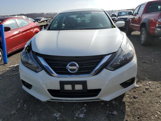 1N4AL3AP8HN312807 - 2017 NISSAN ALTIMA 2.5 WHITE photo 5