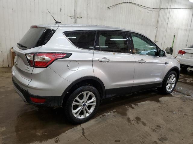 1FMCU0GD2HUB60956 - 2017 FORD ESCAPE SE SILVER photo 3