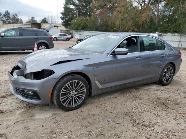 WBAJA9C58JB250358 - 2018 BMW 530E GRAY photo 1