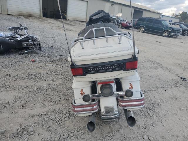 1HD1FCW144Y632560 - 2004 HARLEY-DAVIDSON FLHTCUI 白色 照片 4