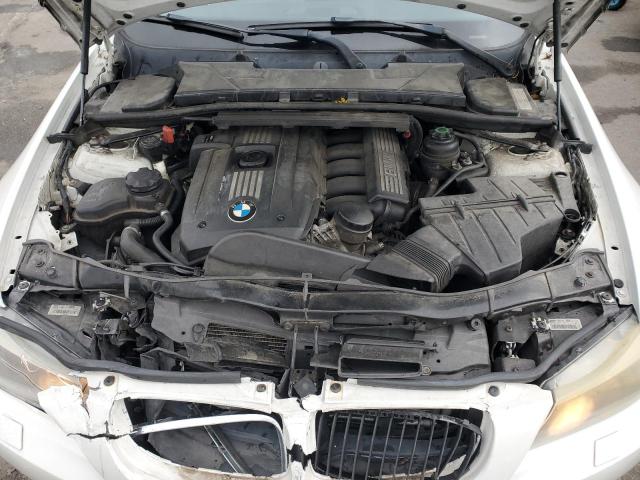 WBAPK5C52BA661780 - 2011 BMW 328 XI SULEV WHITE photo 11