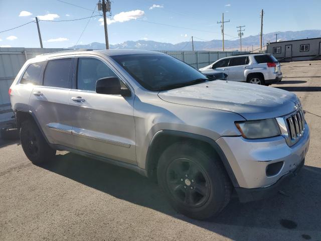 1J4RS4GG5BC658324 - 2011 JEEP GRAND CHER LAREDO SILVER photo 4