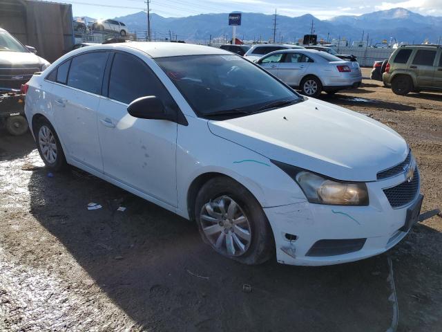 1G1PC5SH5B7116819 - 2011 CHEVROLET CRUZE LS WHITE photo 4