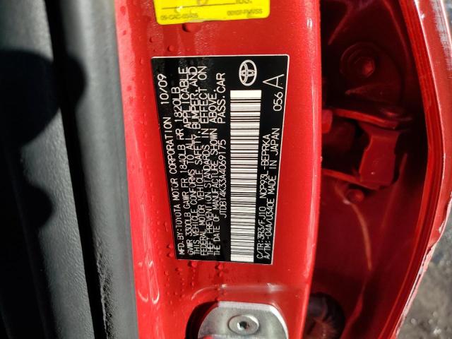 JTDBT4K33A4069175 - 2010 TOYOTA YARIS RED photo 13