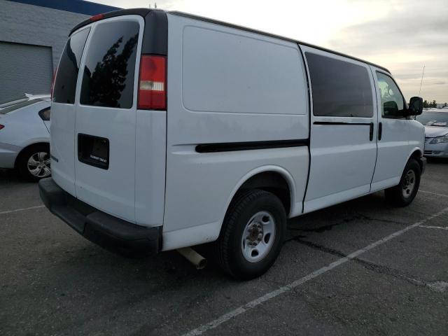 1GCGG25V971153247 - 2007 CHEVROLET EXPRESS G2 WHITE photo 3