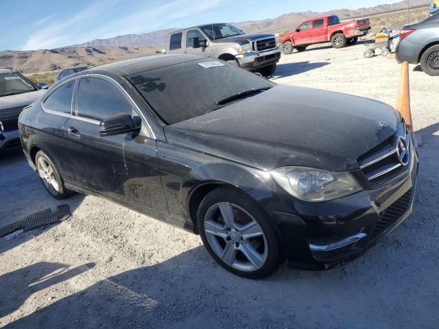 WDDGJ4HB4CF754471 - 2012 MERCEDES-BENZ C 250 BLACK photo 4