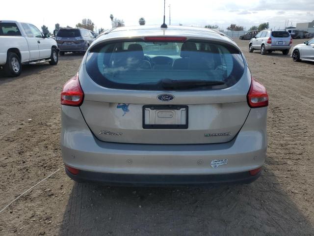 1FADP3R44FL341841 - 2015 FORD FOCUS BEV BEIGE photo 6