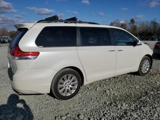 5TDDK3DC6DS052348 - 2013 TOYOTA SIENNA XLE WHITE photo 3