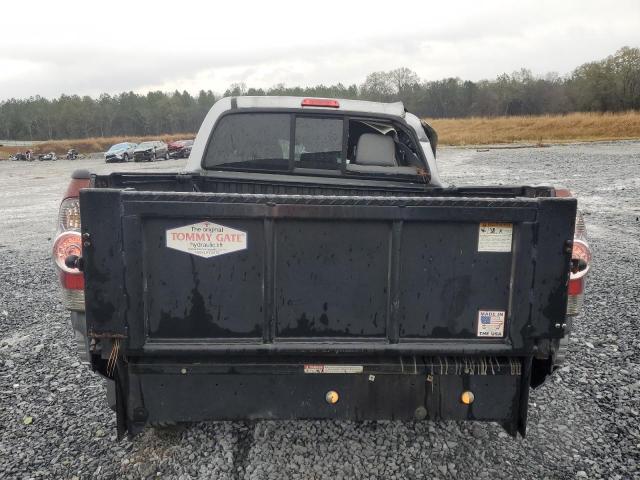 5TFJU4GN4EX057060 - 2014 TOYOTA TACOMA DOUBLE CAB PRERUNNER SILVER photo 6