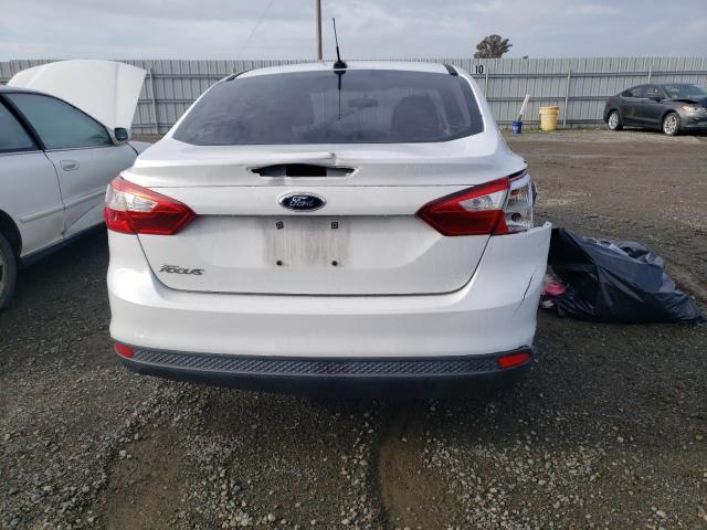 1FADP3E24DL146128 - 2013 FORD FOCUS S WHITE photo 6