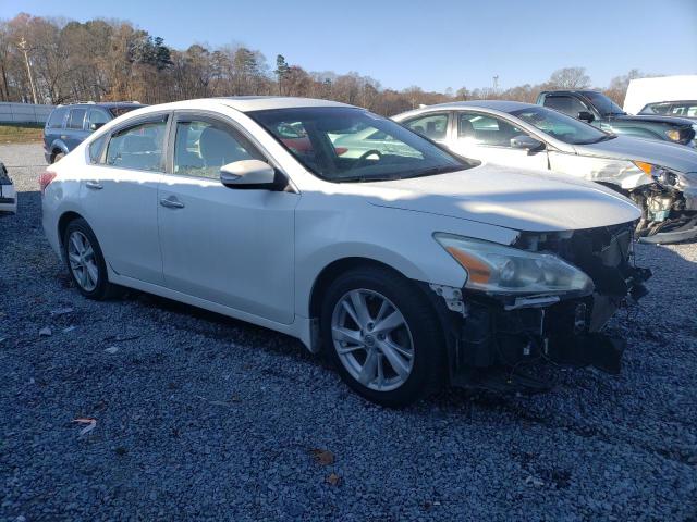 1N4AL3AP8DN539182 - 2013 NISSAN ALTIMA 2.5 WHITE photo 4