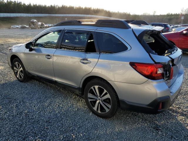 4S4BSANC3J3343229 - 2018 SUBARU OUTBACK 2.5I LIMITED SILVER photo 2