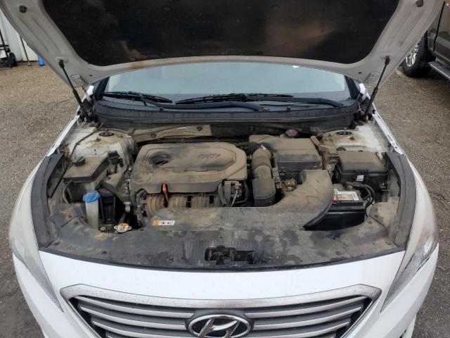 5NPE24AF9GH281089 - 2016 HYUNDAI SONATA SE WHITE photo 11