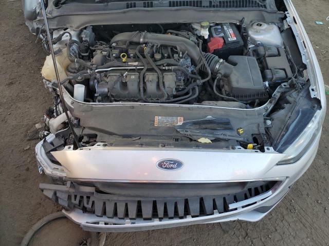 3FA6P0T96KR259679 - 2019 FORD FUSION SE SILVER photo 11