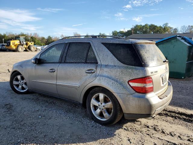 4JGBB75E86A003081 - 2006 MERCEDES-BENZ ML 500 SILVER photo 2