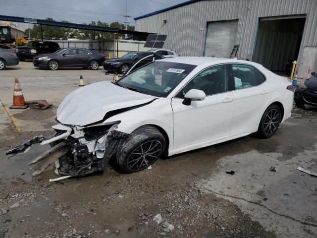 4T1G11AK2PU770586 - 2023 TOYOTA CAMRY SE NIGHT SHADE WHITE photo 1