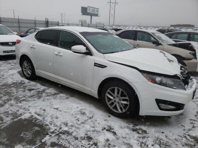 5XXGM4A76DG255259 - 2013 KIA OPTIMA LX WHITE photo 4