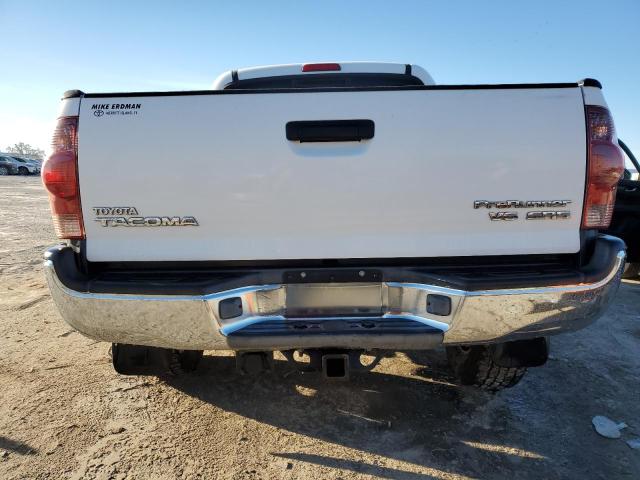 3TMJU62NX6M028558 - 2006 TOYOTA TACOMA DOUBLE CAB PRERUNNER WHITE photo 6